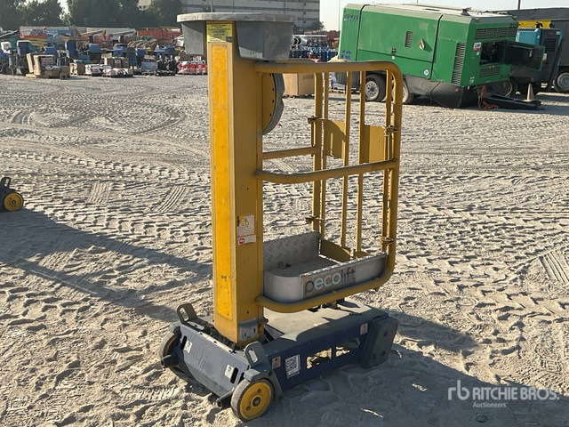 2014 Power Tower Peco Vertical Mast Lift - Ngritës me direk vertikal: foto 3 2014 Power Tower Peco Vertical Mast Lift - Ngritës me direk vertikal: foto 3