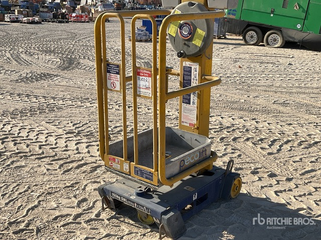 2014 Power Tower Peco Vertical Mast Lift - Ngritës me direk vertikal: foto 1 2014 Power Tower Peco Vertical Mast Lift - Ngritës me direk vertikal: foto 1