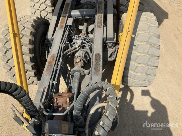 2015 Komatsu HM400-3 Articulated Dump Truck - Shkarkues teleskopik: foto 5 2015 Komatsu HM400-3 Articulated Dump Truck - Shkarkues teleskopik: foto 5