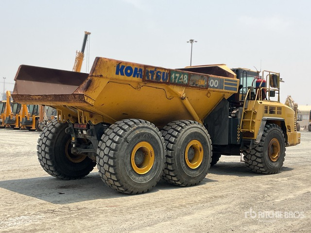 2015 Komatsu HM400-3 - Shkarkues teleskopik: foto 3 2015 Komatsu HM400-3 - Shkarkues teleskopik: foto 3
