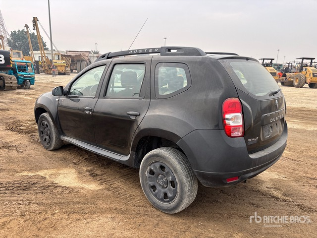 2015 Renault Duster 2WD SUV - SUV: foto 2 2015 Renault Duster 2WD SUV - SUV: foto 2