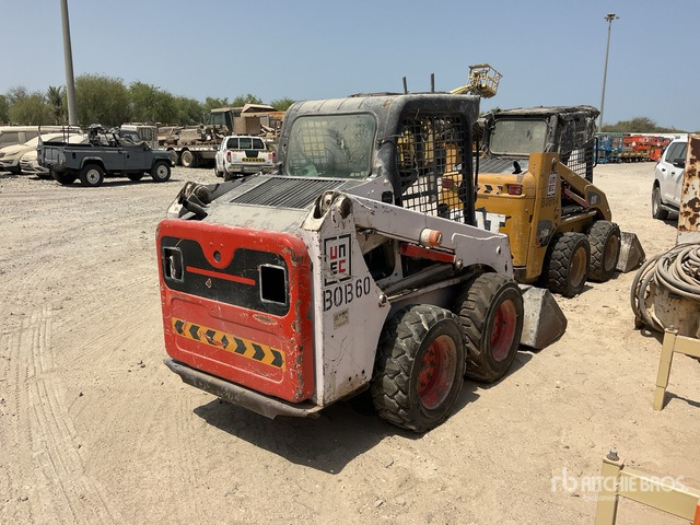2016 Bobcat S450 (Inoperable) Skid Steer Loader - Mini fadrom: foto 3 2016 Bobcat S450 (Inoperable) Skid Steer Loader - Mini fadrom: foto 3