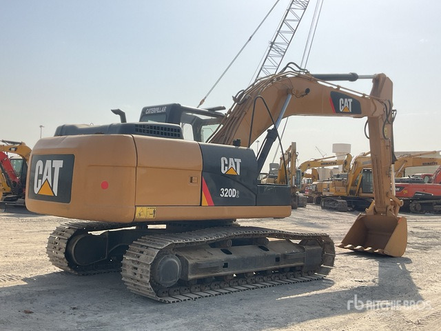 2017 Cat 320D2 - Ekskavator me zinxhirë: foto 3 2017 Cat 320D2 - Ekskavator me zinxhirë: foto 3