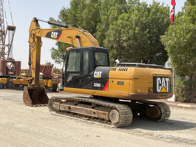 2017 Cat 320D2 - Ekskavator me zinxhirë: foto 3 2017 Cat 320D2 - Ekskavator me zinxhirë: foto 3