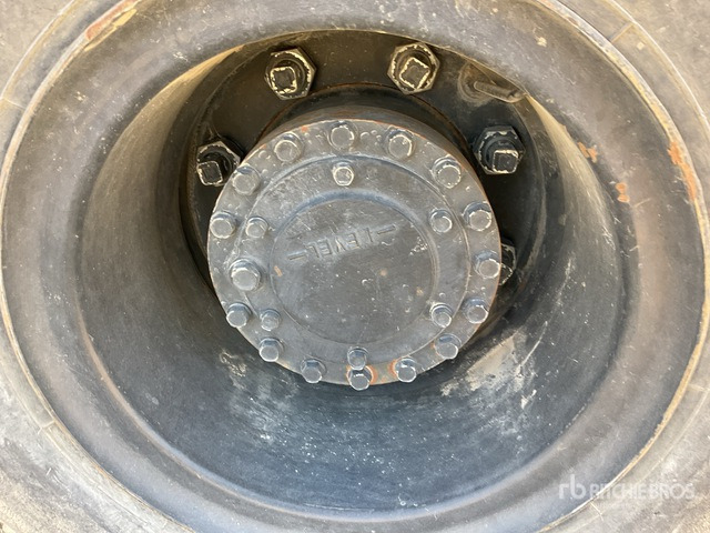 2017 Cat DP70NMS 7 ton Forklift - Pirun ngritës: foto 5 2017 Cat DP70NMS 7 ton Forklift - Pirun ngritës: foto 5