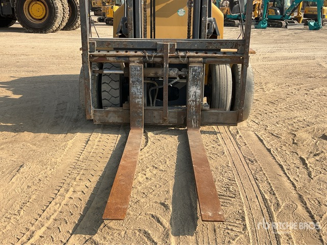 2017 Cat DP70NMS 7 ton Forklift - Pirun ngritës: foto 4 2017 Cat DP70NMS 7 ton Forklift - Pirun ngritës: foto 4