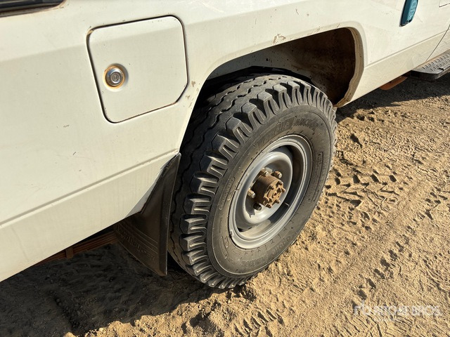 SUV 2018 Toyota Land Cruiser 78R 4x4 SUV: foto 6 SUV 2018 Toyota Land Cruiser 78R 4x4 SUV: foto 6