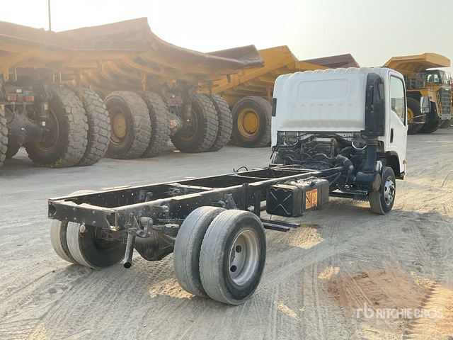 2019 Isuzu NPR 4x2 Cab and Chassis - Kamion kabinë-shasi: foto 3 2019 Isuzu NPR 4x2 Cab and Chassis - Kamion kabinë-shasi: foto 3