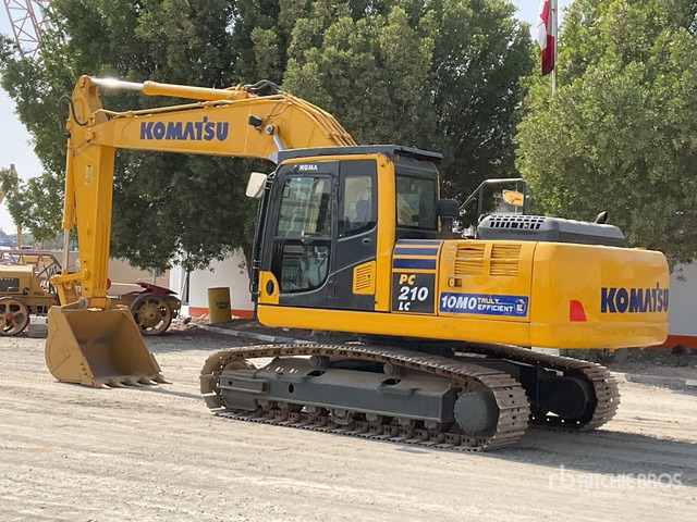 2019 Komatsu PC210-10M0 Tracked Excavator - Ekskavator me zinxhirë: foto 5 2019 Komatsu PC210-10M0 Tracked Excavator - Ekskavator me zinxhirë: foto 5
