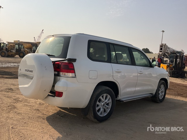 2019 Toyota Land Cruiser GXR- 200L 4x4 SUV - SUV: foto 3 2019 Toyota Land Cruiser GXR- 200L 4x4 SUV - SUV: foto 3