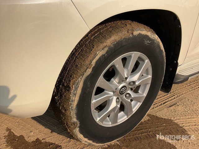 2019 Toyota Land Cruiser GXR- 200L 4x4 SUV - SUV: foto 5 2019 Toyota Land Cruiser GXR- 200L 4x4 SUV - SUV: foto 5