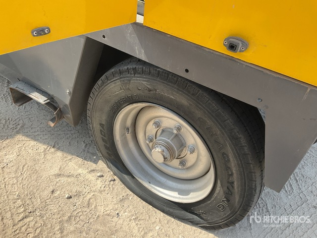2020 Atlas Copco XRVS1350 CD Mobile Air Compressor - Kompresor ajri: foto 5 2020 Atlas Copco XRVS1350 CD Mobile Air Compressor - Kompresor ajri: foto 5