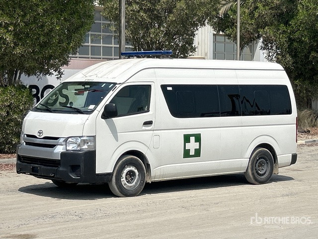 2022 Toyota Hiace High Roof 4x2 Ambulance - Ambulancë: foto 1 2022 Toyota Hiace High Roof 4x2 Ambulance - Ambulancë: foto 1