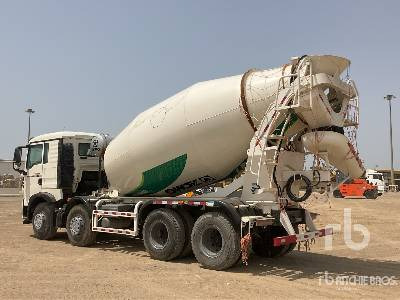 CNHTC HOWO TX340 8x4 Twin-Steer - Autobetoniere: foto 2 CNHTC HOWO TX340 8x4 Twin-Steer - Autobetoniere: foto 2