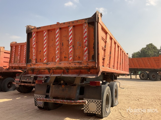 Mammut End Dump Trailer - Rimorkio vetëshkarkuese: foto 4 Mammut End Dump Trailer - Rimorkio vetëshkarkuese: foto 4