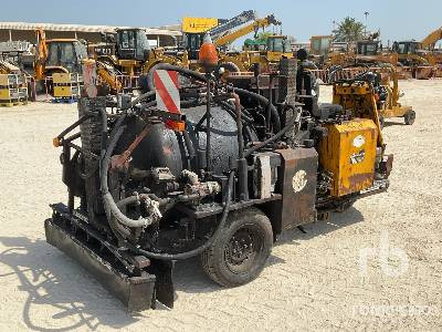 WEIRO SKM T600 Ride On Asphalt Distributor Vehicle - Autobitumatrice: foto 2 WEIRO SKM T600 Ride On Asphalt Distributor Vehicle - Autobitumatrice: foto 2