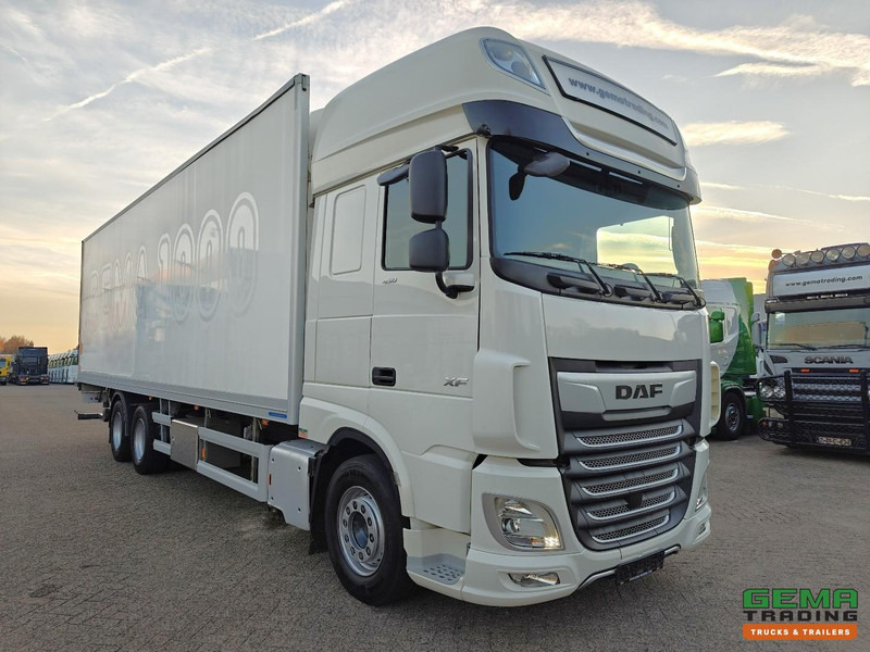 DAF XF 450 FAS 6x2 Superspacecab Euro6 - Koel-VriesBak 9.5m + Carrier Supra 1250Mt + Laadklep 2500kg - 331.000km Origineel! - Kamion frigorifer: foto 3 DAF XF 450 FAS 6x2 Superspacecab Euro6 - Koel-VriesBak 9.5m + Carrier Supra 1250Mt + Laadklep 2500kg - 331.000km Origineel! - Kamion frigorifer: foto 3