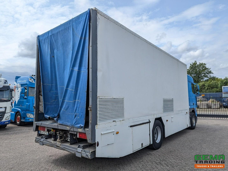 DAF XF95.430 4x2 Spacecab Euro2 - Retarder - Geslotenbak 7.7m - Handgeschakeld - Vangmuil - Kamion vagonetë: foto 3 DAF XF95.430 4x2 Spacecab Euro2 - Retarder - Geslotenbak 7.7m - Handgeschakeld - Vangmuil - Kamion vagonetë: foto 3