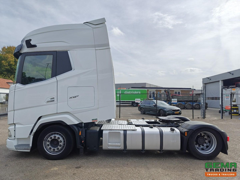 Gjysmë-kamion DAF XG+ 4x2 Euro6E - MEGA/Lowdeck - Retarder - Dubbele tanks - MirrorCam - 306.000KM!: foto 10 Gjysmë-kamion DAF XG+ 4x2 Euro6E - MEGA/Lowdeck - Retarder - Dubbele tanks - MirrorCam - 306.000KM!: foto 10