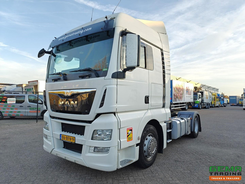 MAN TGX 18.440 4x2 XLX Euro6B - Dubbele Tanks - Standairco - SMARTTacho V2 - 09/2026 APK - Gjysmë-kamion: foto 1 MAN TGX 18.440 4x2 XLX Euro6B - Dubbele Tanks - Standairco - SMARTTacho V2 - 09/2026 APK - Gjysmë-kamion: foto 1