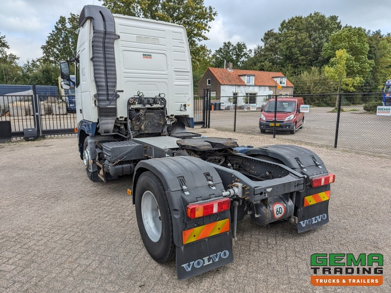 Volvo FH400 4x2 Euro5 FH400 4x2 Globetrotter Euro5 - ADR FL AT OX (T1513) - Gjysmë-kamion: foto 4 Volvo FH400 4x2 Euro5 FH400 4x2 Globetrotter Euro5 - ADR FL AT OX (T1513) - Gjysmë-kamion: foto 4