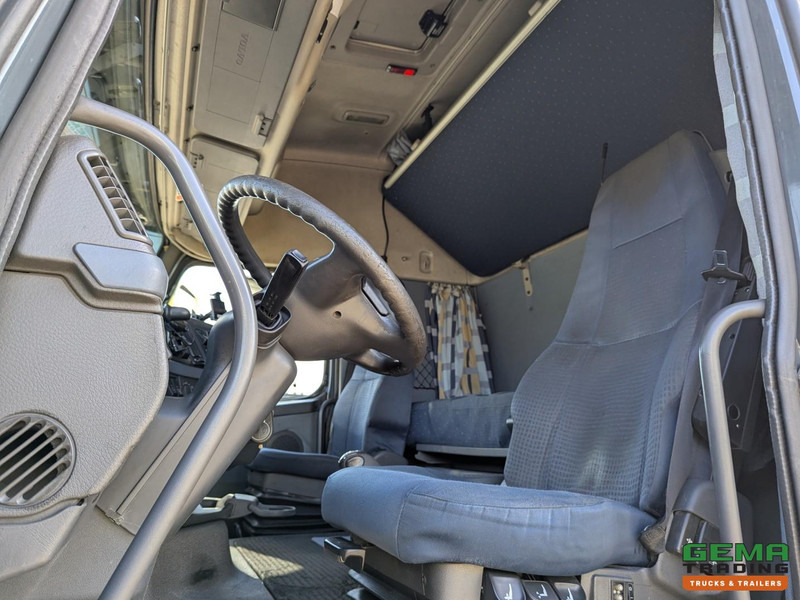 Volvo FH400 6x2 Globetrotter XL Euro5 - XLOW/Mega - Dubbele Tanks - Hefschotel - Gjysmë-kamion: foto 5 Volvo FH400 6x2 Globetrotter XL Euro5 - XLOW/Mega - Dubbele Tanks - Hefschotel - Gjysmë-kamion: foto 5