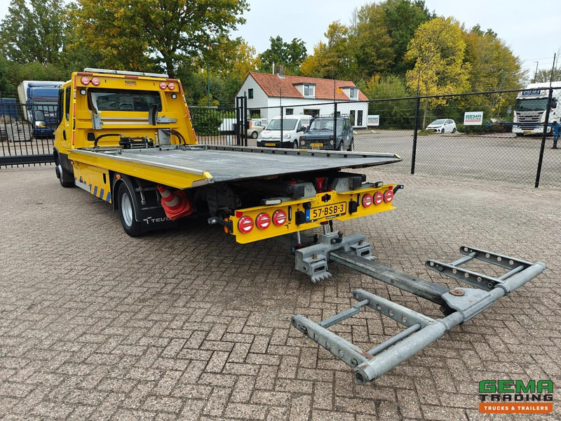 Iveco / Tevor 70C18/TR24 4x2 DubbelCabine Euro6D - TEVOR ZP30-C1 + Bril 1800KG - Afstandsbediening - 03/2026 APK - Karrotrec: foto 5 Iveco / Tevor 70C18/TR24 4x2 DubbelCabine Euro6D - TEVOR ZP30-C1 + Bril 1800KG - Afstandsbediening - 03/2026 APK - Karrotrec: foto 5