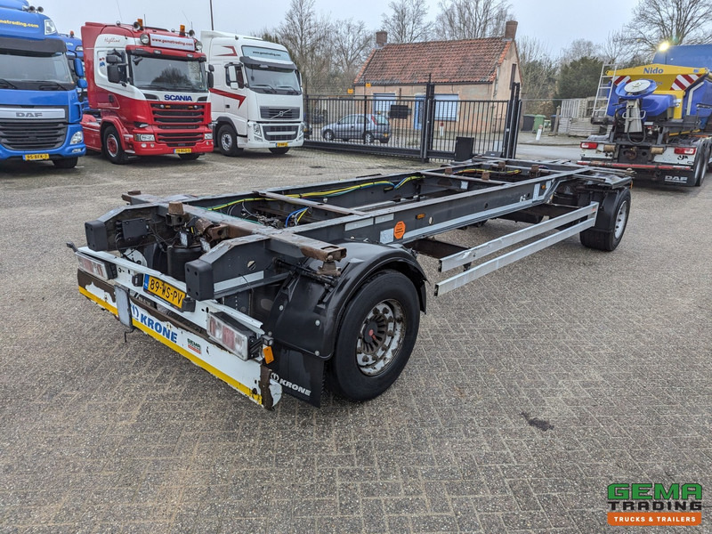 Krone AZ 2-Assen SAF - BDF Systeem - Schijfremmen - Luchtvering - Transportjer kontejnerësh/ Rimorkio me karroceri të çmontueshme: foto 2 Krone AZ 2-Assen SAF - BDF Systeem - Schijfremmen - Luchtvering - Transportjer kontejnerësh/ Rimorkio me karroceri të çmontueshme: foto 2