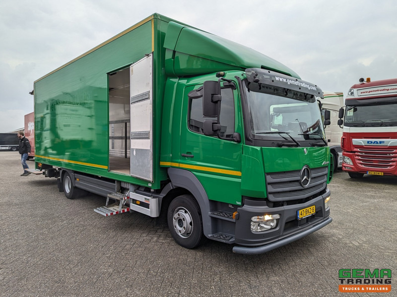 Mercedes-Benz Atego 1018 4x2 Dagcabine Euro6 - GeslotenBak 7M - Laadklep 1500KG - Zijdeur - 07/2025APK - Kamion vagonetë: foto 1 Mercedes-Benz Atego 1018 4x2 Dagcabine Euro6 - GeslotenBak 7M - Laadklep 1500KG - Zijdeur - 07/2025APK - Kamion vagonetë: foto 1