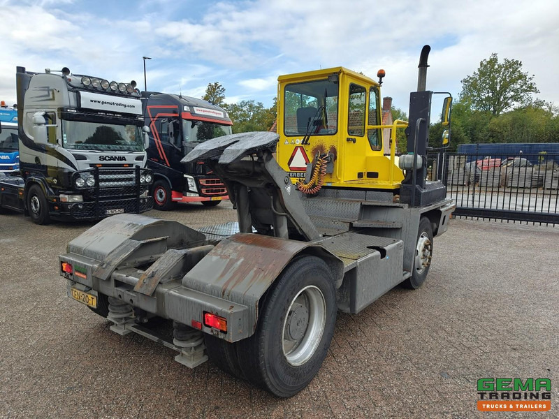 Terberg YT180 Schotel 25T - Naafreductie - Cummins - Landbouw Kenteken 40km/h - Traktor terminal: foto 3 Terberg YT180 Schotel 25T - Naafreductie - Cummins - Landbouw Kenteken 40km/h - Traktor terminal: foto 3
