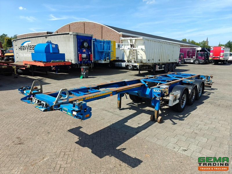 Van Hool 3B0079 3-Assen SAF - Schijfremmen - Alle aansluitingen / Universeel chassis - Transportjer kontejnerësh/ Gjysmë rimorkio me karroceri të çmontueshme: foto 1 Van Hool 3B0079 3-Assen SAF - Schijfremmen - Alle aansluitingen / Universeel chassis - Transportjer kontejnerësh/ Gjysmë rimorkio me karroceri të çmontueshme: foto 1