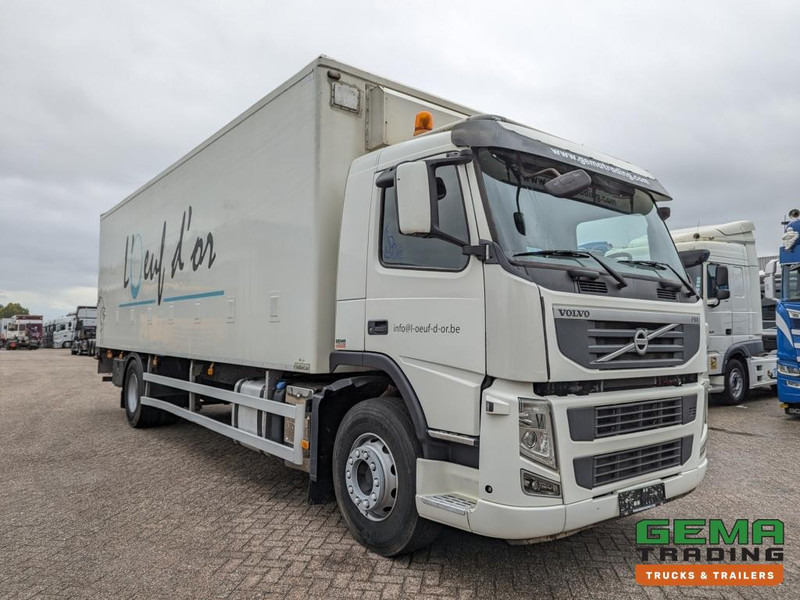 Volvo FM330 4x2 Daycab Euro5 KuikenBak 8.2m + Webasto Heater + Dhollandia 2000KG - Kamion bagëtish: foto 4 Volvo FM330 4x2 Daycab Euro5 KuikenBak 8.2m + Webasto Heater + Dhollandia 2000KG - Kamion bagëtish: foto 4
