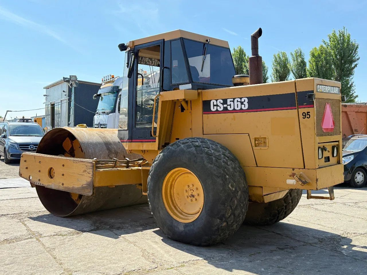 CAT CS 563 Roller with vibration - Ngjeshës: foto 3 CAT CS 563 Roller with vibration - Ngjeshës: foto 3