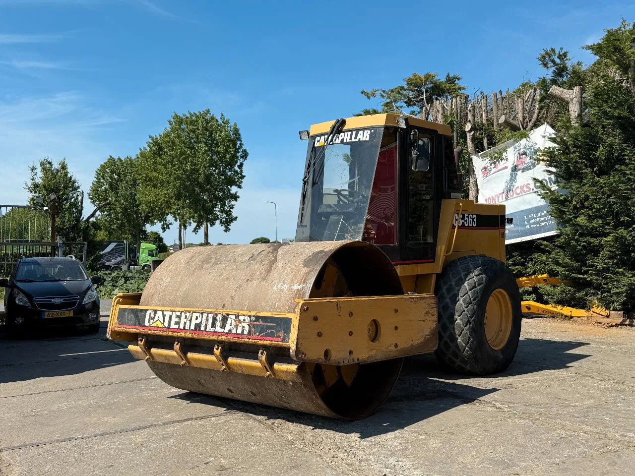 CAT Caterpillar CS 563 Roller with vibration - Ngjeshës: foto 2 CAT Caterpillar CS 563 Roller with vibration - Ngjeshës: foto 2
