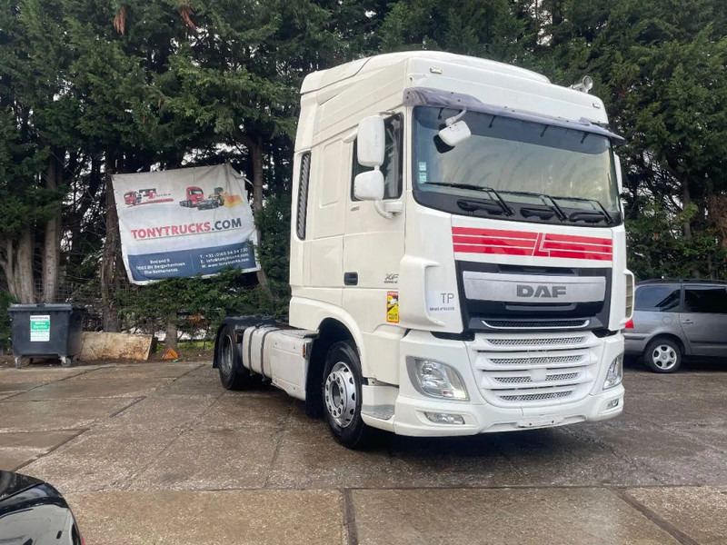 DAF XF 106.460 4X2 Tractor-unit Spring/Air Retarder Euro6 - Gjysmë-kamion: foto 1 DAF XF 106.460 4X2 Tractor-unit Spring/Air Retarder Euro6 - Gjysmë-kamion: foto 1