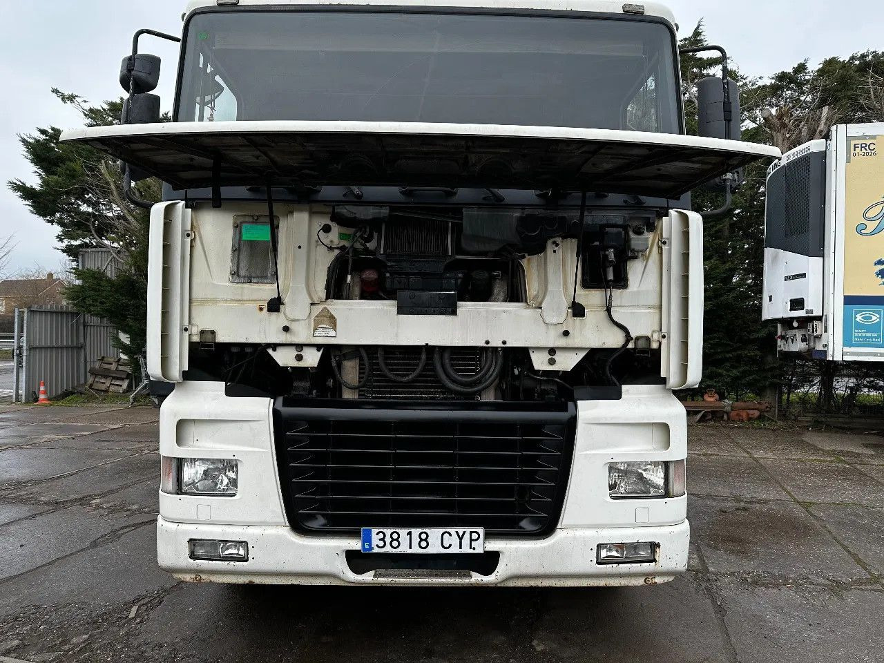 DAF XF 95.380 4X2 Tractor-unit Spring/Air ZF Manual DAF XF 95.380 4X2 Tractor-unit Spring/Air ZF Manual - Gjysmë-kamion: foto 5 DAF XF 95.380 4X2 Tractor-unit Spring/Air ZF Manual DAF XF 95.380 4X2 Tractor-unit Spring/Air ZF Manual - Gjysmë-kamion: foto 5