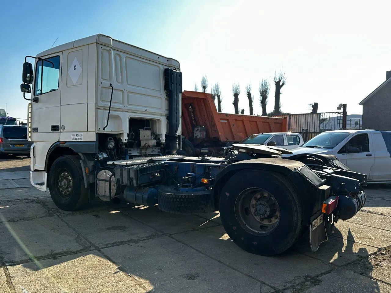 DAF XF 95.380 4X2 Tractor-unit Spring/Air ZF Manual DAF XF 95.380 4X2 Tractor-unit Spring/Air ZF Manual - Gjysmë-kamion: foto 3 DAF XF 95.380 4X2 Tractor-unit Spring/Air ZF Manual DAF XF 95.380 4X2 Tractor-unit Spring/Air ZF Manual - Gjysmë-kamion: foto 3