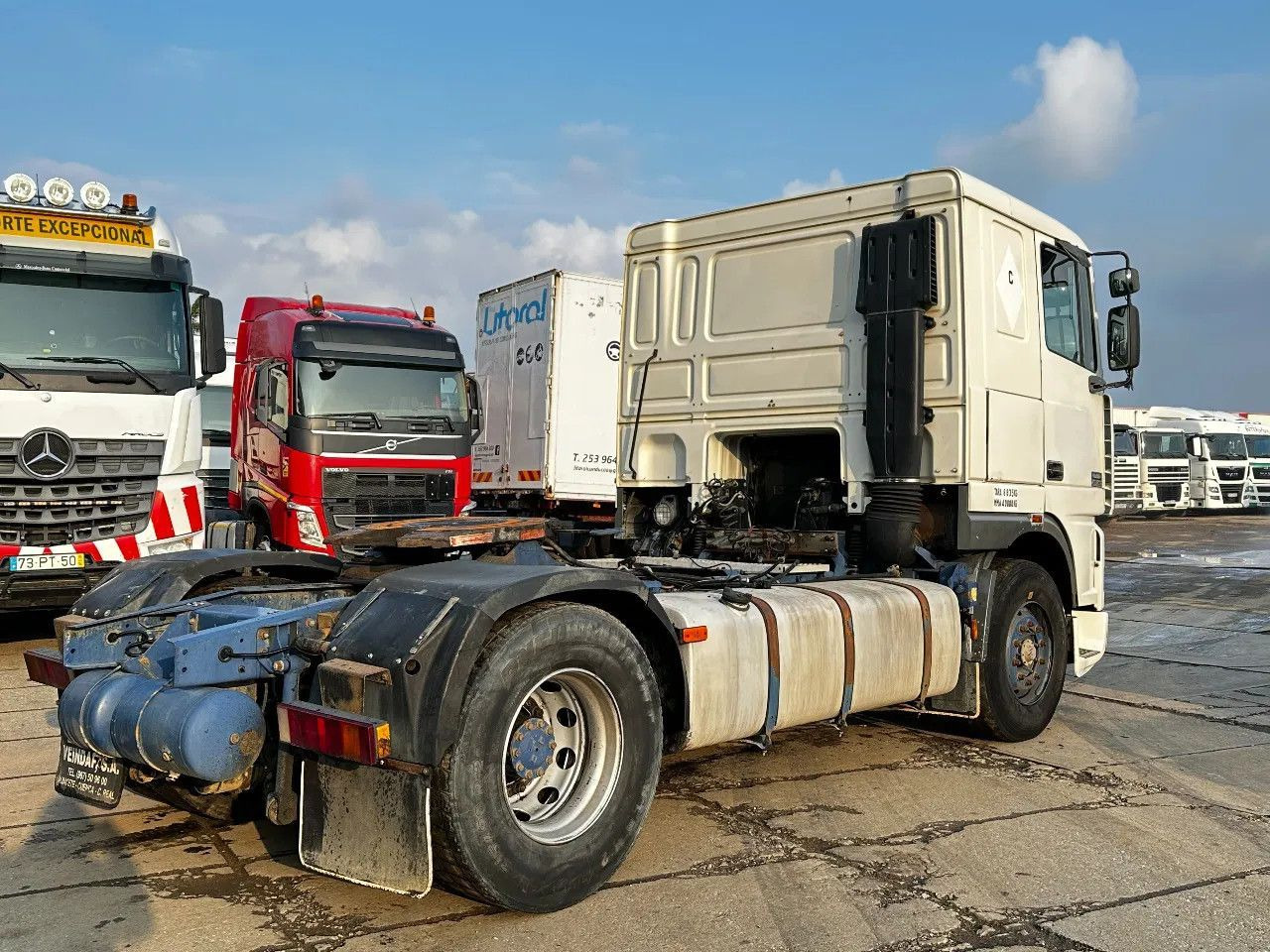 DAF XF 95.380 4X2 Tractor-unit Spring/Air ZF Manual DAF XF 95.380 4X2 Tractor-unit Spring/Air ZF Manual - Gjysmë-kamion: foto 4 DAF XF 95.380 4X2 Tractor-unit Spring/Air ZF Manual DAF XF 95.380 4X2 Tractor-unit Spring/Air ZF Manual - Gjysmë-kamion: foto 4