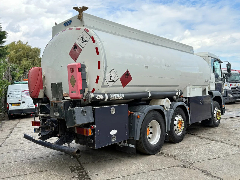 MAN TGA 26.430 6X2 Fuel Tank 21.000L 3 Comp + Pump D20 Engine - Autobot, Kamion me vinç: foto 5 MAN TGA 26.430 6X2 Fuel Tank 21.000L 3 Comp + Pump D20 Engine - Autobot, Kamion me vinç: foto 5