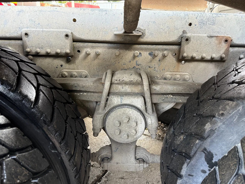 MAN TGA 35.360 8X4 SCHWING Beton Mixer Spring/Spring ZF Manual Gearbox - Autobetoniere: foto 5 MAN TGA 35.360 8X4 SCHWING Beton Mixer Spring/Spring ZF Manual Gearbox - Autobetoniere: foto 5