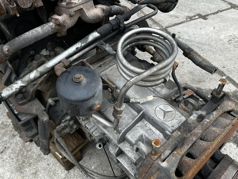 Mercedes-Benz OM 421 V6 Engine with Turbo 340HP + Gearbox - Motori: foto 5 Mercedes-Benz OM 421 V6 Engine with Turbo 340HP + Gearbox - Motori: foto 5