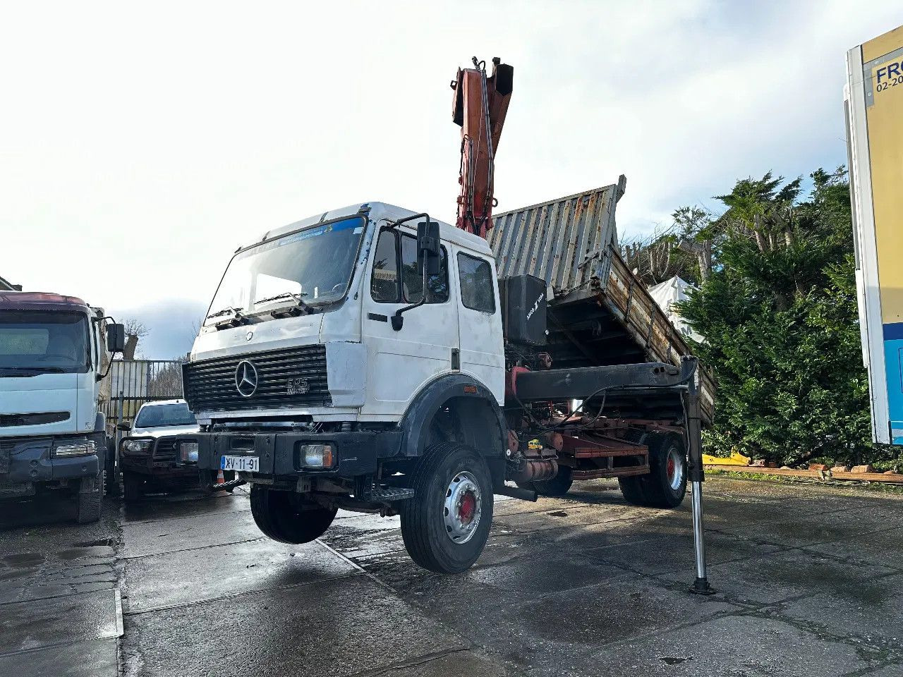 Kamion vetëshkarkues, Kamion me vinç Mercedes-Benz SK 1935 V8 4X2 Tipper Spring/Spring AMCO V825 9T Mercedes-Benz SK 1935 V8 4X2 Tipper Spring/Spring AMCO V825 9T: foto 16