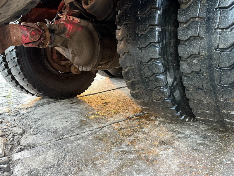 Mercedes-Benz SK 2635 V8 6X6 Chassis Spring/spring ZF Man Gear OM442 - Kamion vetëshkarkues, Kamion me vinç: foto 3 Mercedes-Benz SK 2635 V8 6X6 Chassis Spring/spring ZF Man Gear OM442 - Kamion vetëshkarkues, Kamion me vinç: foto 3
