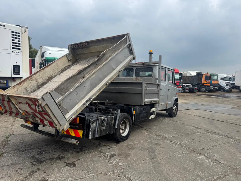 Mercedes-Benz VARIO 815 4X2 Dubbel cabine Tipper Spring/Spring Manual Gear - Kamion vetëshkarkues: foto 4 Mercedes-Benz VARIO 815 4X2 Dubbel cabine Tipper Spring/Spring Manual Gear - Kamion vetëshkarkues: foto 4