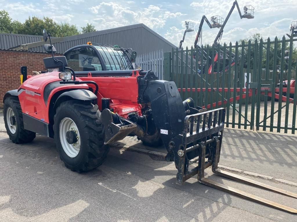 Manitou MT 1335 - Ekskavator teleskopik: foto 2 Manitou MT 1335 - Ekskavator teleskopik: foto 2