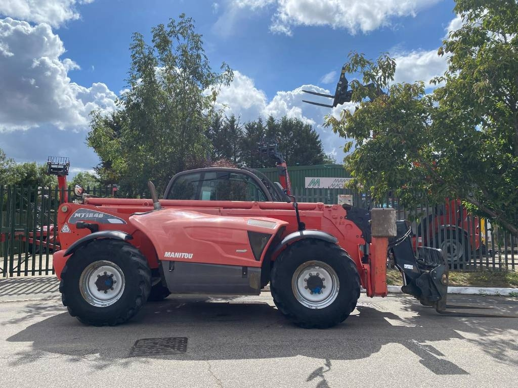 Manitou MT 1840 - Ekskavator teleskopik: foto 1 Manitou MT 1840 - Ekskavator teleskopik: foto 1