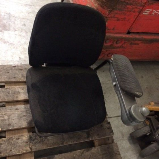 BE-GE Seat for Atlet X 160 STFVHJN 40 - Ndenjësja për Pajisje për trajtimin e materialeve: foto 5 BE-GE Seat for Atlet X 160 STFVHJN 40 - Ndenjësja për Pajisje për trajtimin e materialeve: foto 5