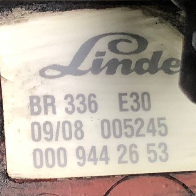 Hydraulic control valve, 4way - Valvula hidraulike për Pajisje për trajtimin e materialeve: foto 4 Hydraulic control valve, 4way - Valvula hidraulike për Pajisje për trajtimin e materialeve: foto 4