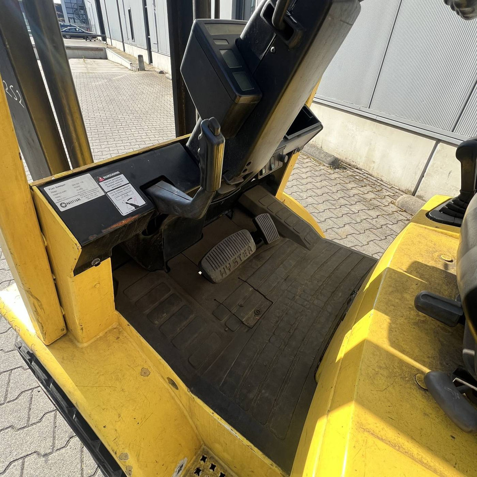 Hyster H3.00XM - Pirun më gaz: foto 5 Hyster H3.00XM - Pirun më gaz: foto 5