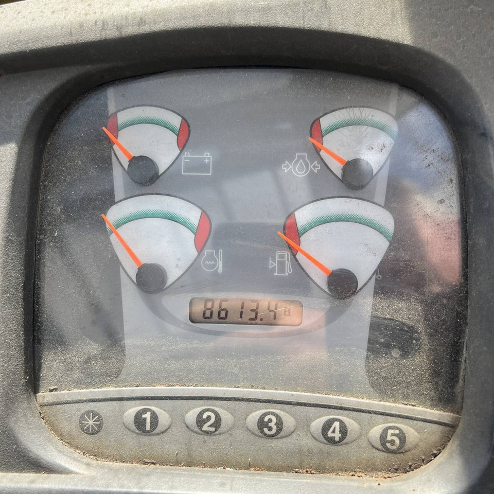 Hyster H4.50XM - Pirun më naftë: foto 3 Hyster H4.50XM - Pirun më naftë: foto 3